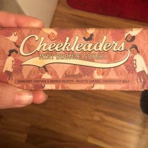 Cheekleader mini bronze squad benefit pallet